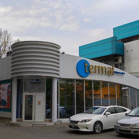 Large Apartment Near The Airport And City Center Chişinau Exteriör bild