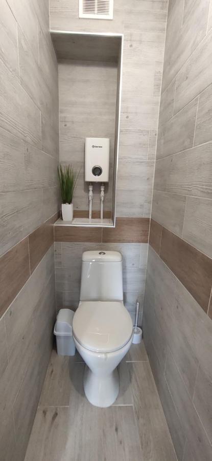 Large Apartment Near The Airport And City Center Chişinau Exteriör bild