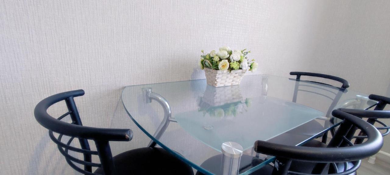 Large Apartment Near The Airport And City Center Chişinau Exteriör bild